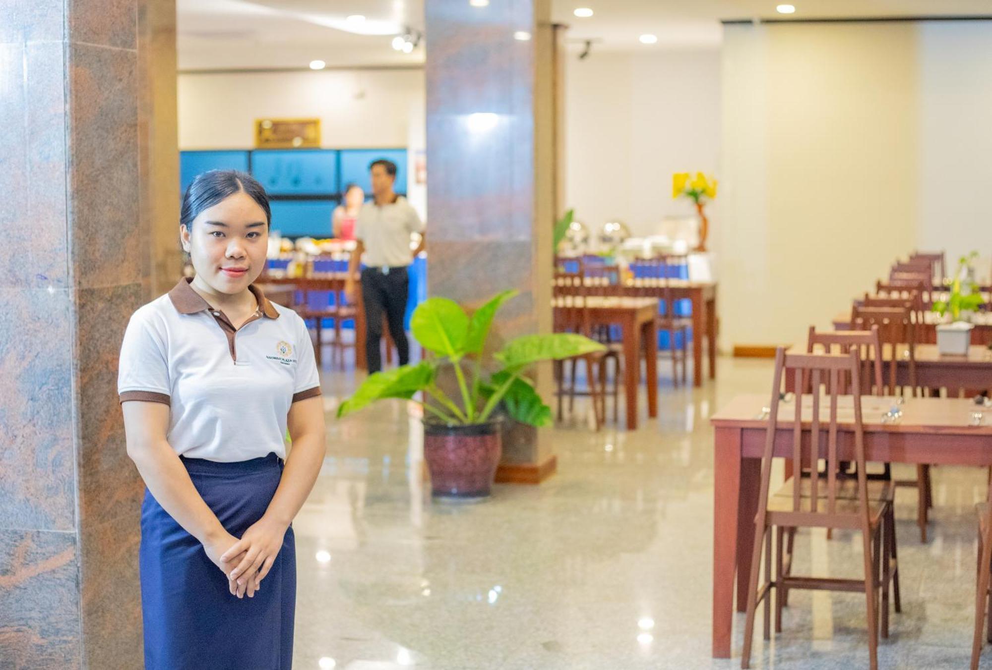 Sisombat Plaza Hotel Vang Vieng Exteriér fotografie